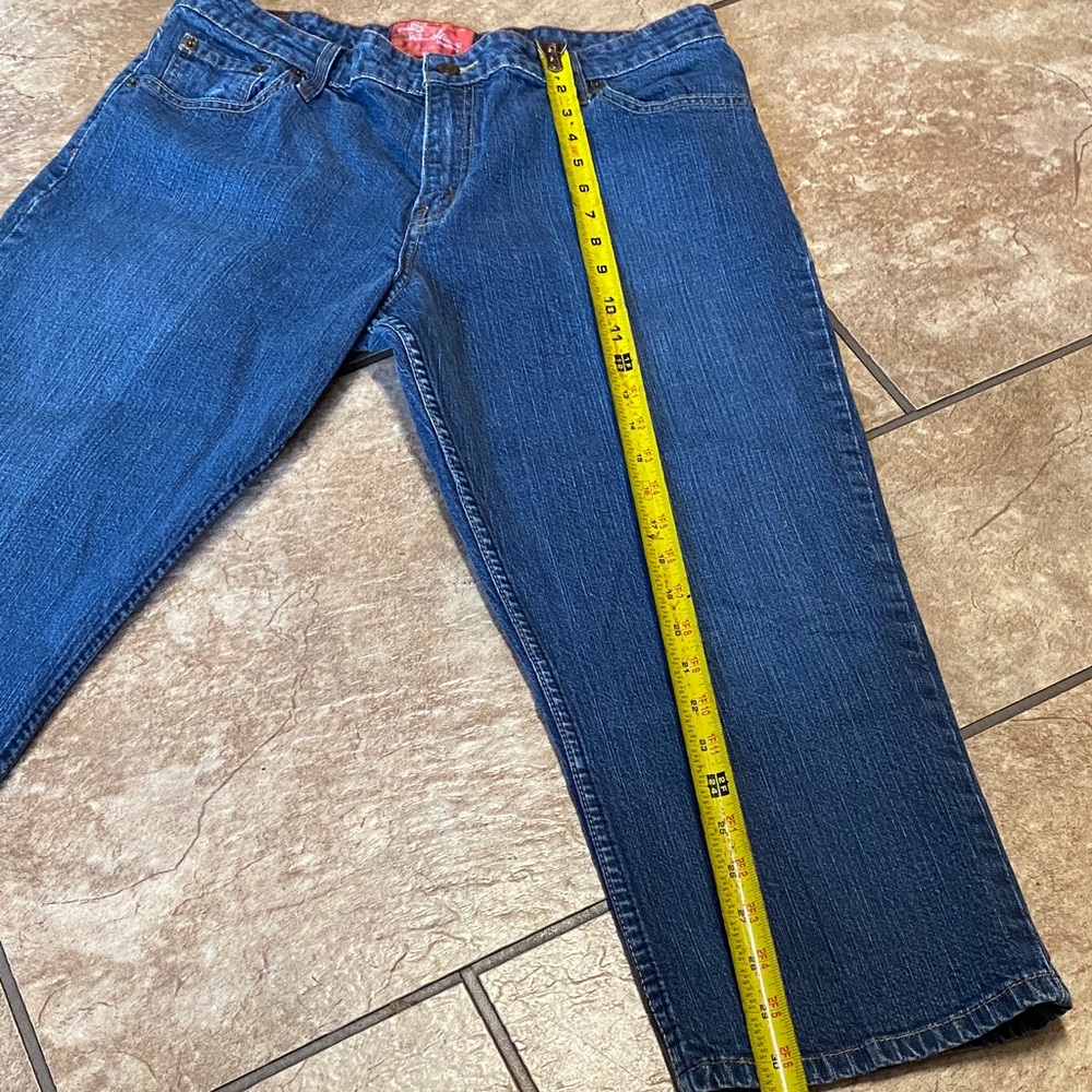 Y2K Levi's Misses Size 14 Denim Capris in Dark Blue Retro Casual - Picture 9 of 14